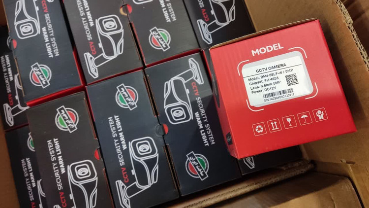 پک 50 عددی دوربین 5مگاپیکسل AHD وارملایت 4653HS بالت کیس فلزی